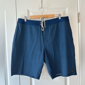 United By Blue Men’s Stillwater Boardshort Navy (Size 38)